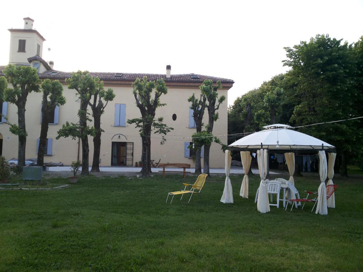 Bed and Breakfast La Torre Di Longara Calderara di Reno Exterior foto