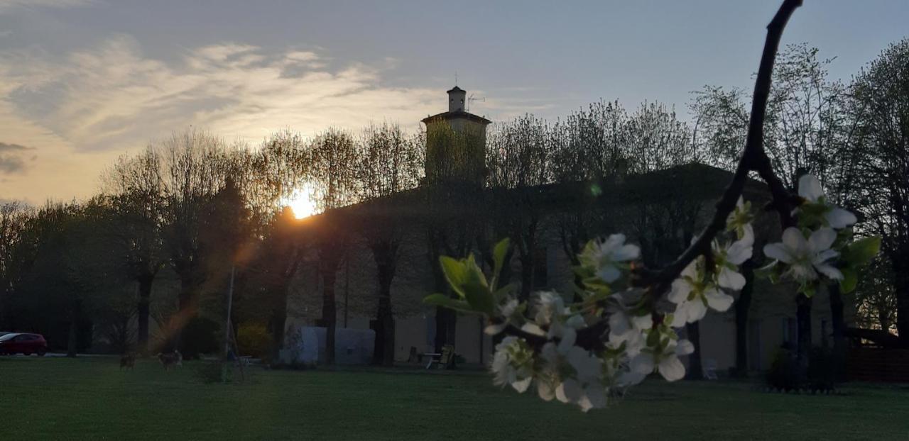 Bed and Breakfast La Torre Di Longara Calderara di Reno Exterior foto